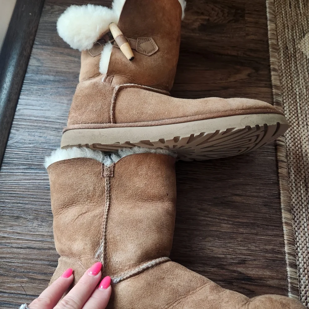 Ugg Cozy Shearling-Lined Women's Winter Boots - Tan